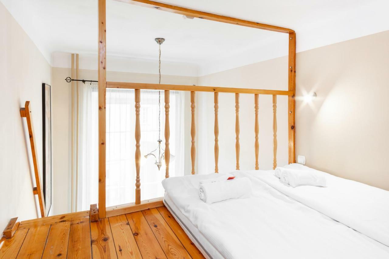 Apartments Warsaw Świętojańska by Renters Zewnętrze zdjęcie